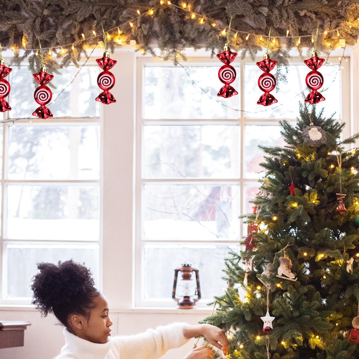 Red Christmas Ornaments with White Dots and Golden Ropes 6PCS