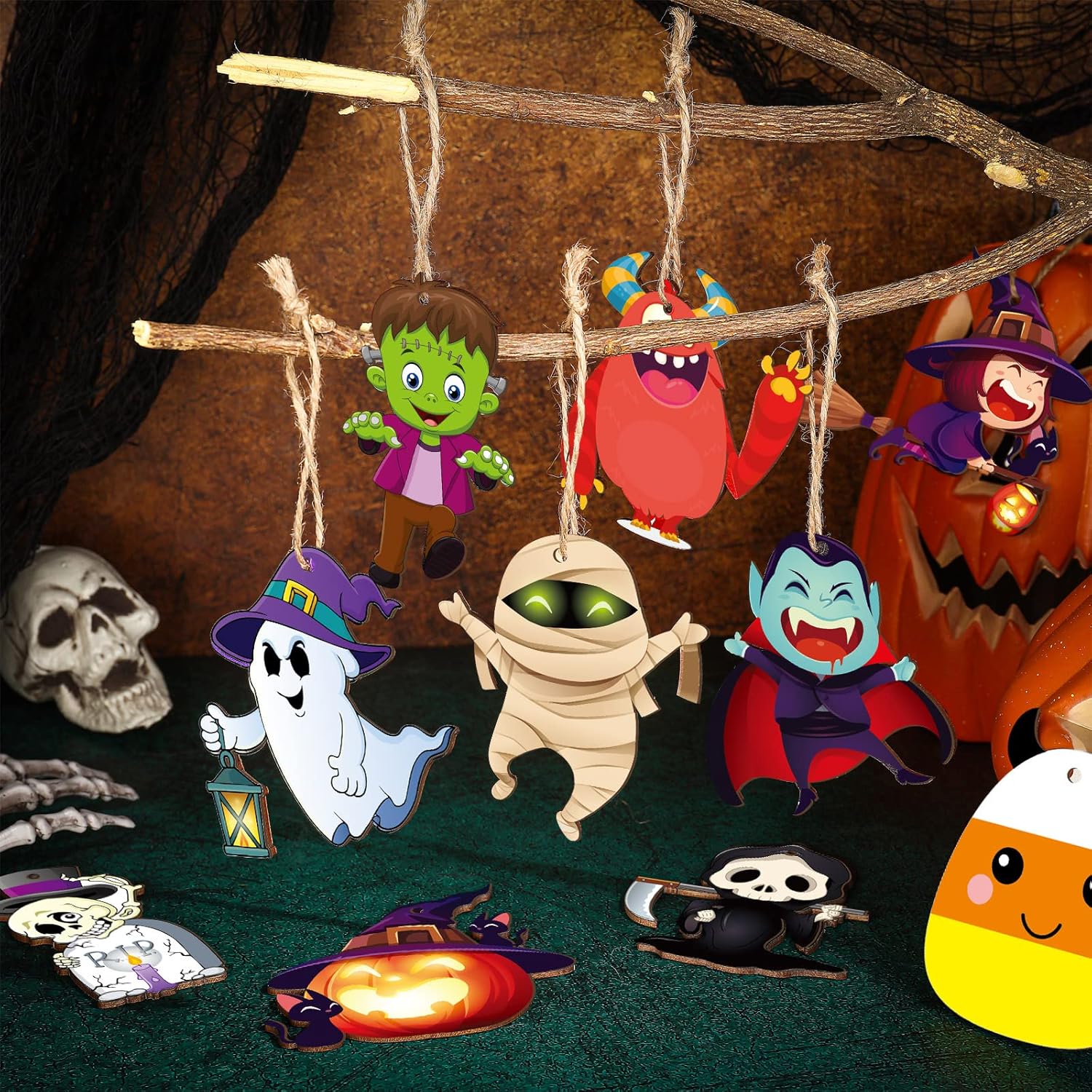 Gerrii 40 Halloween Wooden Decorations