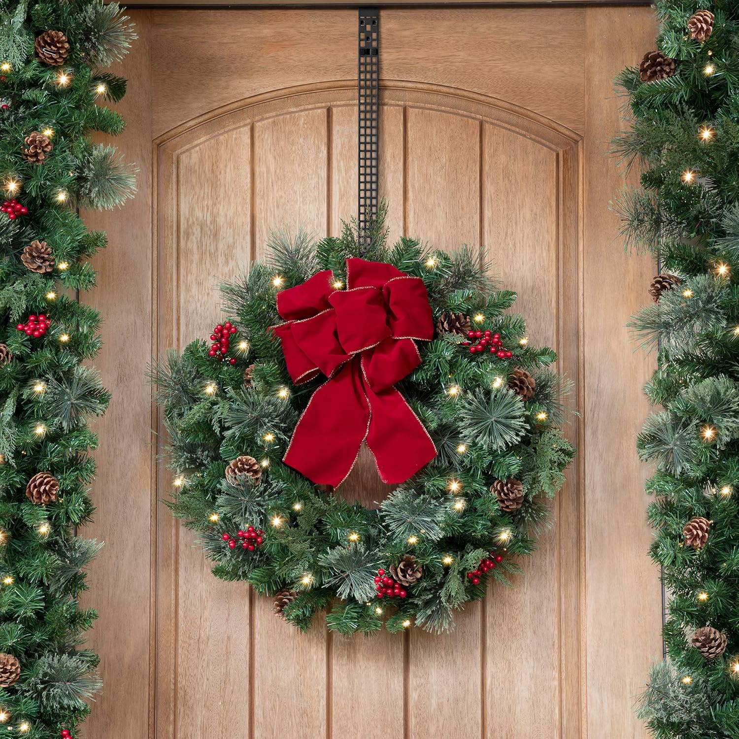 Haute Decor Adjustable Wreath Hanger Matte Black 1 Pack